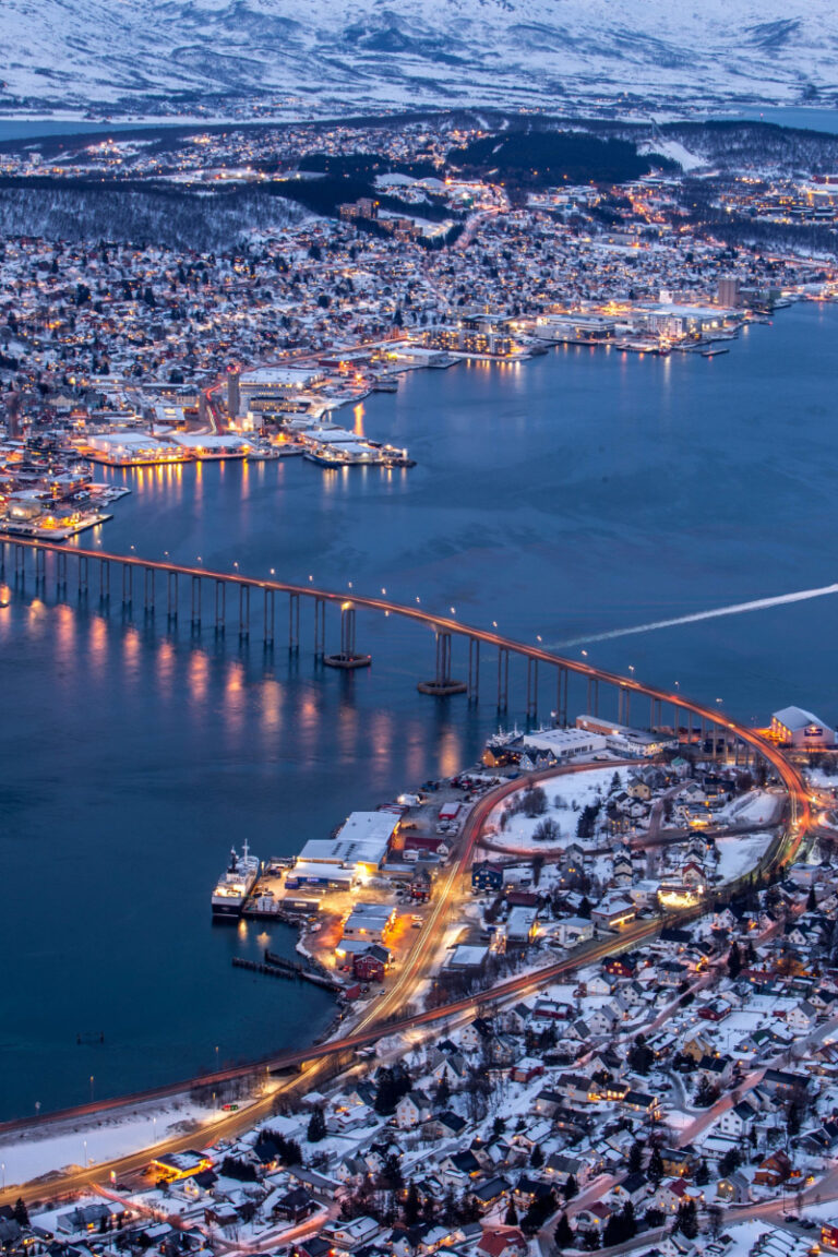 Best Northern Lights Tour in Tromso: Witness the Magic of Aurora Borealis